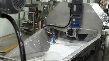 ৭. স্টার্চ ধোয়ার মেশিন